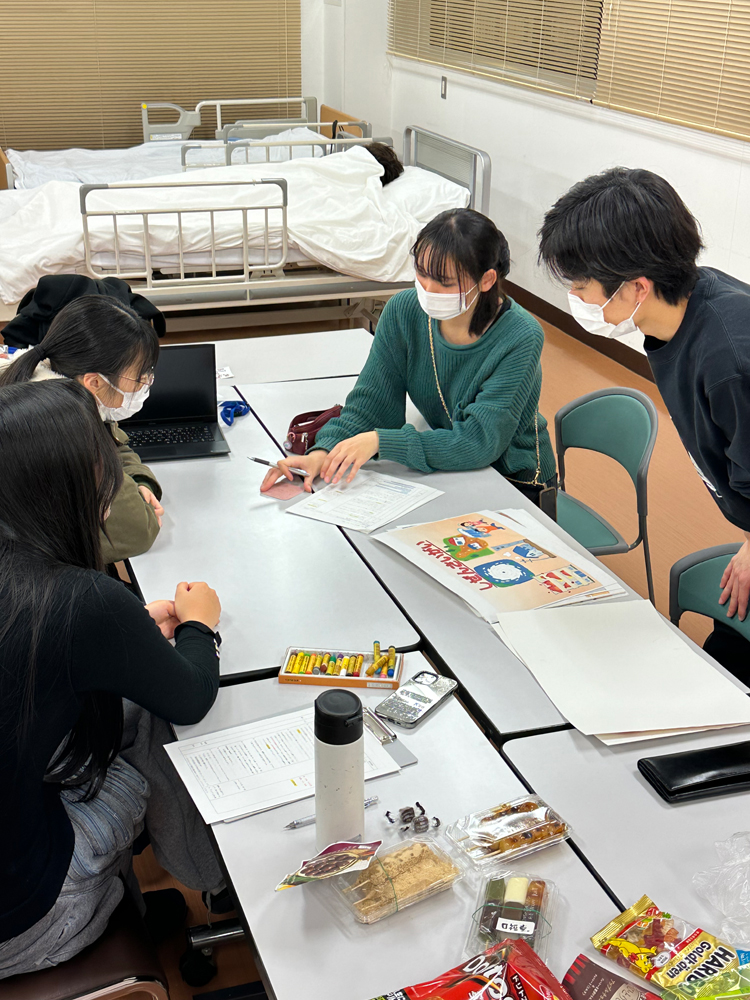 Hiroshimaまもり隊2024 看護学科学生が、保育園児を対象とした防災健康教育を実施しました！【看護学科】